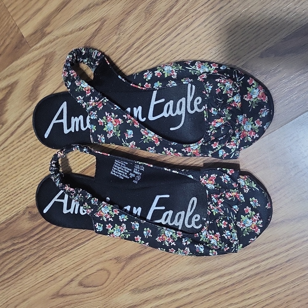 Womens 7.5 black flowered Slingback  Sandals Shoes flat American Eagle bow